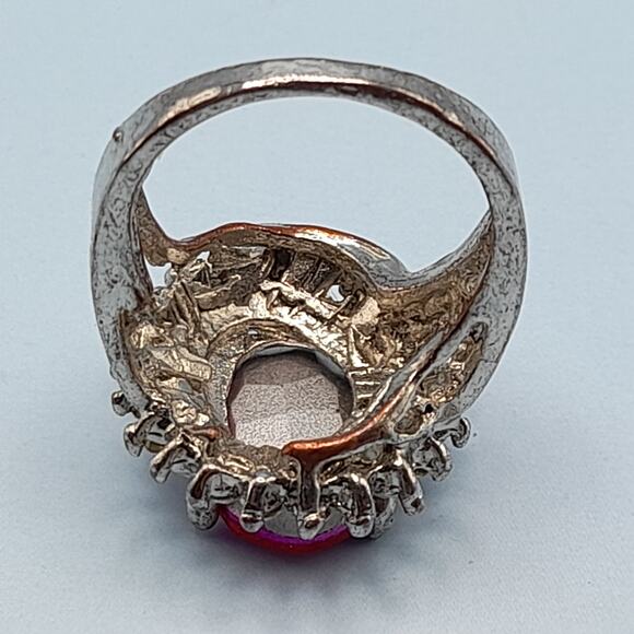 Vintage Pink Glass Cocktail Ring, Size 6.25, Clear Rhinestones, Silver Tone - Picture 9 of 10